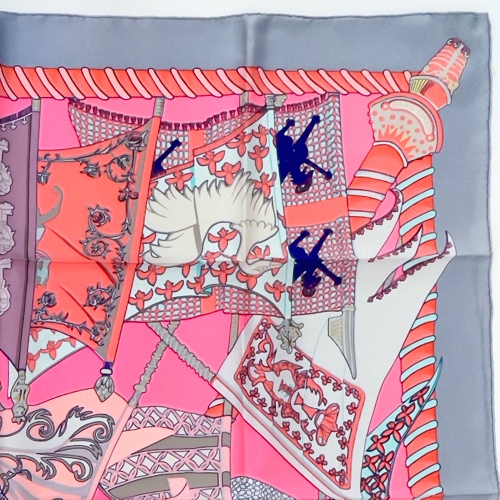 NWT Vintage Hermès Carré 90 "Étendards et Bannières" - Picture 6 of 8